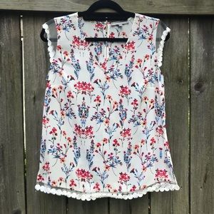NWOT Women’s Daniel Rainn Petite Floral Blouse
